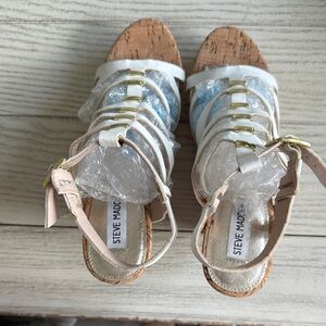 Steve Madden White and Gold Sandals with Open Design